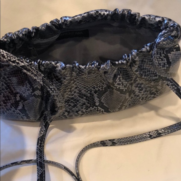 Faux Snake Skin Purse - Picture 3 of 3